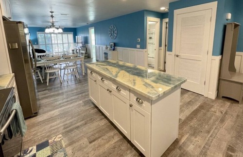 Pebble Beach Condo | Snowbirds--Huge Pool--2/2 Condo close to beaches and golf courses!