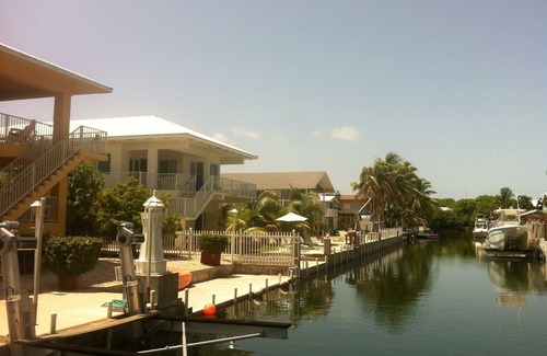 Ramrod Key House | Snowscape is Clean & Tropical Custom Built Home SuperHost