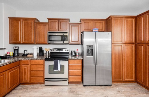 Tempe Apartment | Snug 2BR Near ASU|Pool, Gym & Pet-Frndly