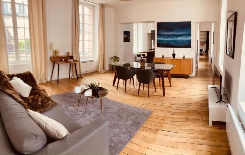 Reims City Centre Apartment | So Guest- Luxueux appartement, ancienne maison de champagne proche Cathédrale