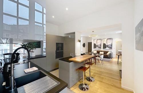 Reims City Centre Apartment | So Guest- Luxueux appartement, ancienne maison de champagne proche Cathédrale