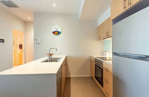 Hobart Central Business District Apartment | Soak up the City Lifestyle in the Heart of Hobart