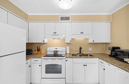 Myrtle Beach Condo | Soaking Up Some Vitamin Sea!