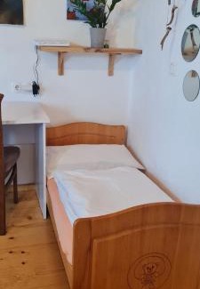Majsperk House | Soba tete Tile - Hiša ob gozdu