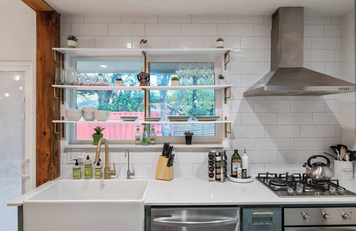 Sweetbriar House | SoCo Oasis Retreat: Relax in Comfort and Style