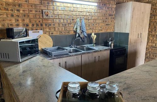 Hekpoort Apartment | Soetgeluk Farm Cottage