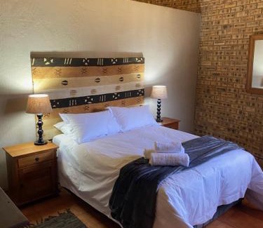 Hekpoort Apartment | Soetgeluk Farm Cottage