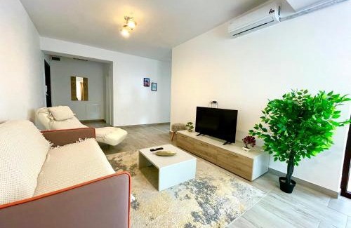 Vitan Apartment | SOHO Apartment - City View with Rooftop Garden