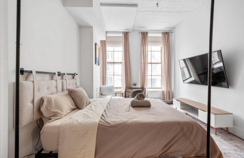 SoHo Apartment | Soho Fancy 4 Bedroom 2000 square feet Loft