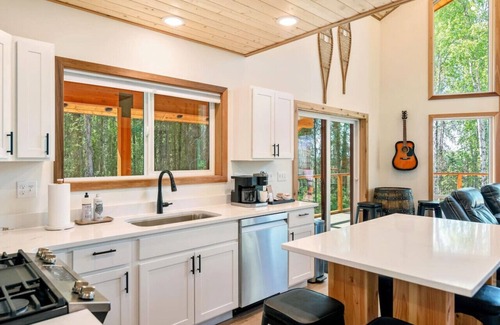 Willow House | Sojourn Lodge + Cabin + 2 Yurts + Bathhouse