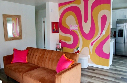 Crown Point Apartment | Sol di Vito – Retro Coastal Stay, San Diego