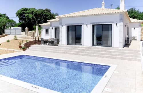 Estoi House | Sol e Mar by Interhome