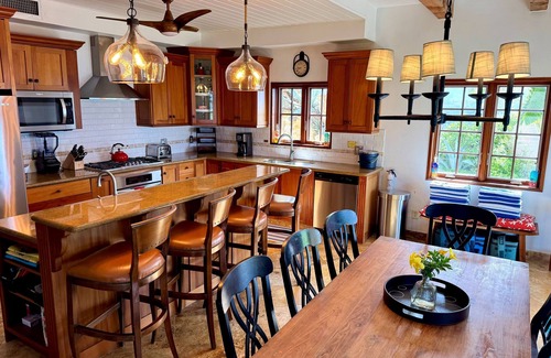 Skytop Villa | Sol Inclination~ spectacular views, renovated outdoor area, updated throughout!