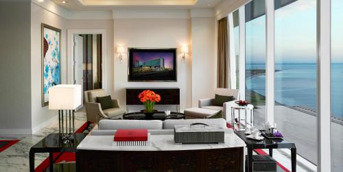 Tambo Hotel | Solaire Resort Entertainment City