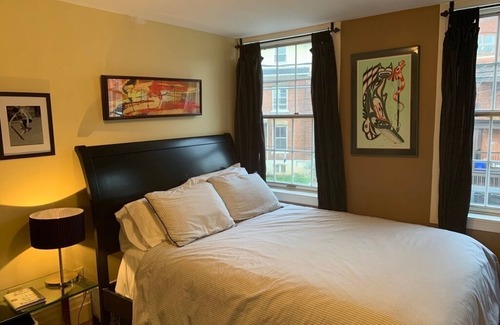 Kingston House | Solar Eclipse Special: Home in Downtown Historic Kingston