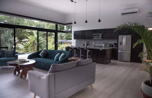 Puntarenas House | SOLAR POWERED JUNGLE HOME