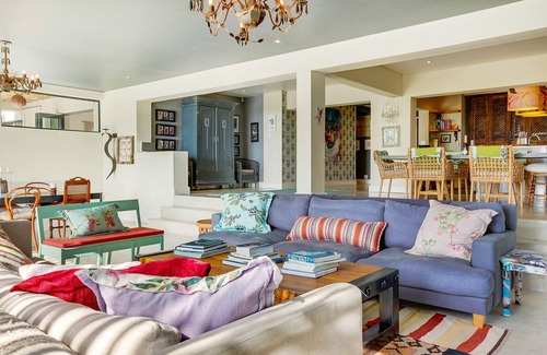Cape Town City Centre House | Solar-Powered Table Mountain Retreat, Kid-Friendly Space with Lush Garden & Pool