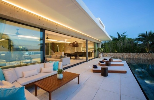 Moo 5 Villa | Solaris 3-bedroom Beachfront Villa in Koh Samui