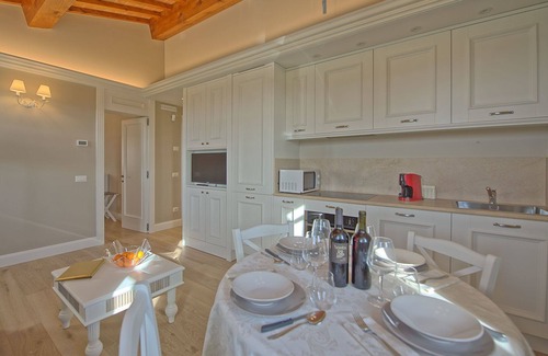 Vinci Apartment | Sole di Vino 2 - Apartment with pool