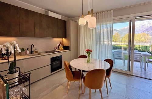 Colico Piano Apartment | Sole & Luna @ Lago Dorato, Luxury, Infinity Pool, Lake & Mountain Views.