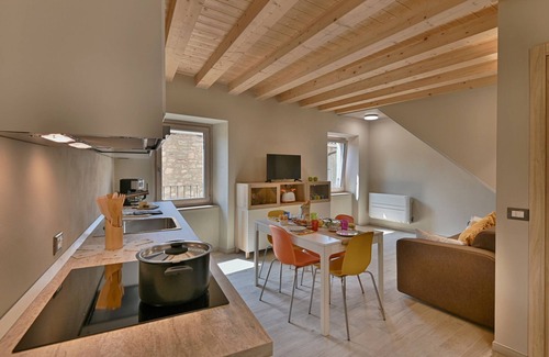 Aer Apartment | Sole - Theater Home, in the historic center