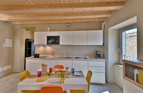 Aer Apartment | Sole - Theater Home, in the historic center