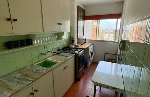 Pocitos Apartment | Soleado Penthouse Duplex Cerca de la Playa y el Parque