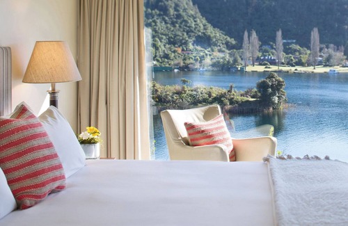 Lake Tarawera Cabin | Solitaire Lodge