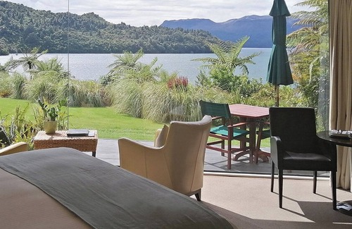 Lake Tarawera Cabin | Solitaire Lodge