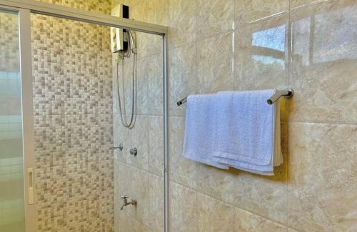 Davao House | Solitary Golf Home w/Pool