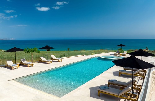 Filaki Villa | Solitude, Chromatic Sunsets and Superior Sea Views