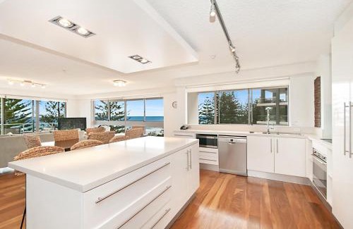 Burleigh Heads Apartment | Solnamara Beachfront Apartments