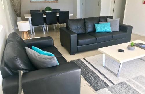 Burleigh Heads Apartment | Solnamara Beachfront Apartments