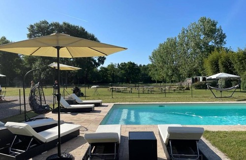 Isdes Cottage | Sologne Retreat: Charming house, private pool, pets allowed
