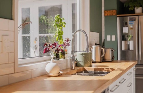 Somerfield House | Somerfield Statement - Bold 3BR House on Barrington