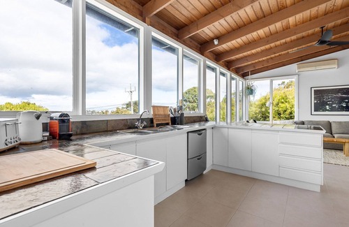 Somers House | Somers Beach Vista with views of Western Port