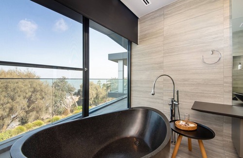 Somers House | Somers Sanctuary | Clifftop Luxury with Pool & Sauna