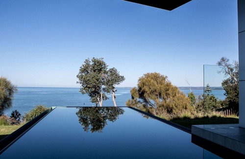 Somers House | Somers Sanctuary | Clifftop Luxury with Pool & Sauna