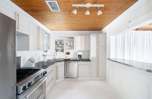 Northeast Dallas House | Somerville Cottage