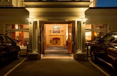 St Aubin Hotel | Somerville Hotel