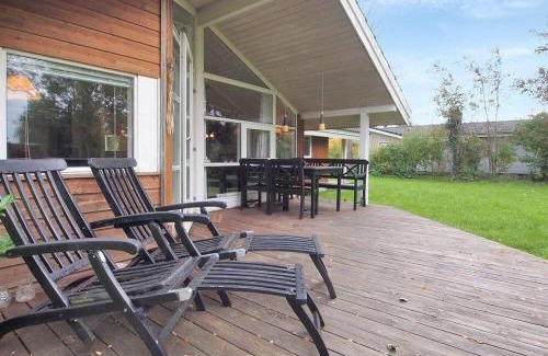 Marielyst House | Sommerhus i Marielyst med Spa og Sauna, incl el og vand, tæt på by og strand