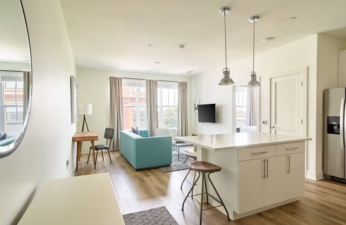 Rutledge Hill Apartment | Sonder at LC SoBro | Spacious One-Bedroom Apartment