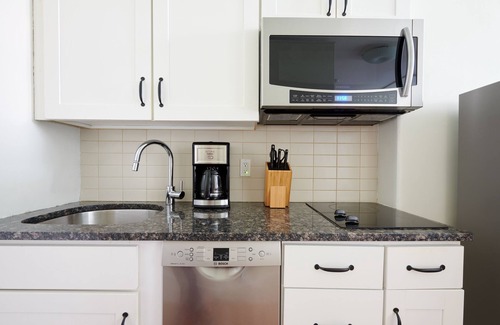 Beacon Hill Apartment | Sonder The Hancock | Ground-Floor Full Studio Apartment