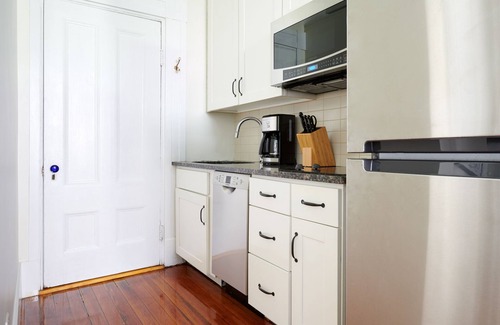 Beacon Hill Apartment | Sonder The Hancock | Ground-Floor Full Studio Apartment