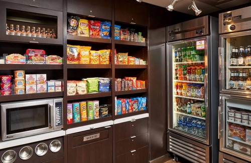 Miami Lakes Hotel | Sonesta Select Miami Lakes