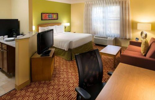 Shea Business Park Hotel | Sonesta Simply Suites Phoenix Scottsdale