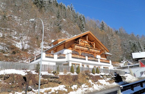 Flattach Apartment | Sonnblick - Apartment block Gugganig