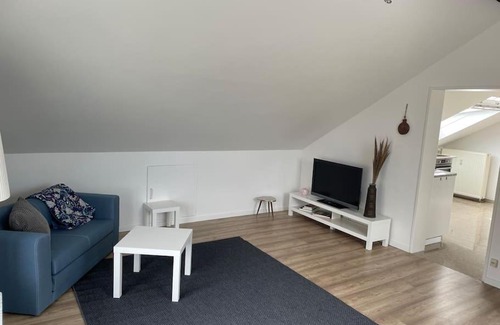 Sankt Augustin Apartment | Sonniges Wohlfühl-Appartment in zentraler Lage