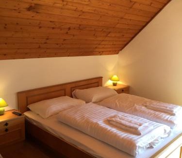 Foerolach Bed & Breakfast | Sonntagshof Ferienwohnungen Apartments
