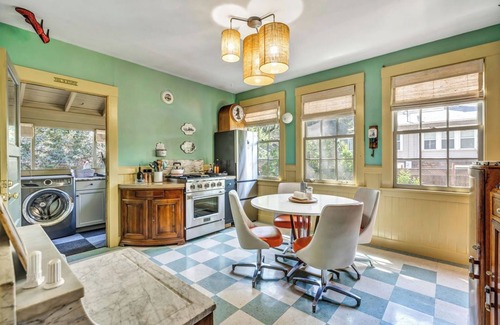 Boyes Hot Springs House | Sonoma Springs Bungalow *30+Day Rental*
